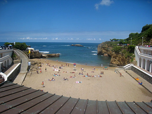 Nous arrivons à une autre plage