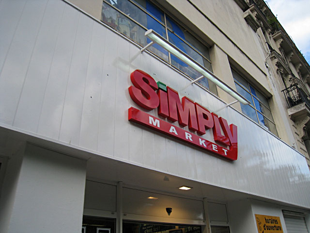Je vais à Simply Market