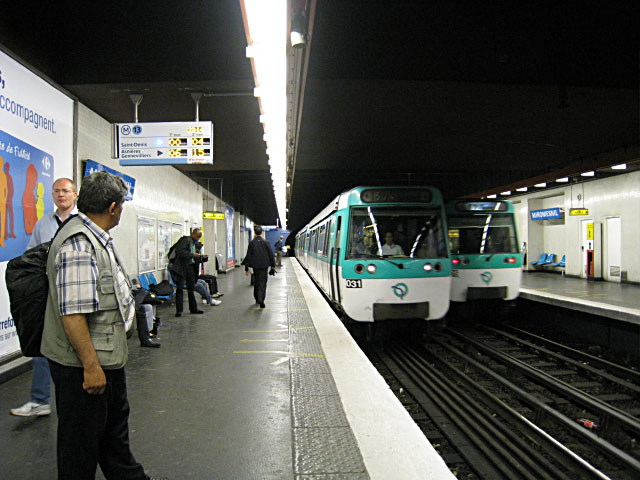 Un métro arrive