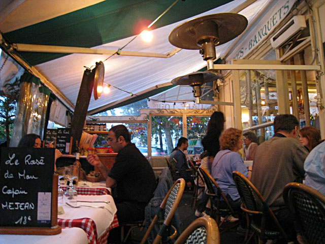 Nous sommes en terrasse