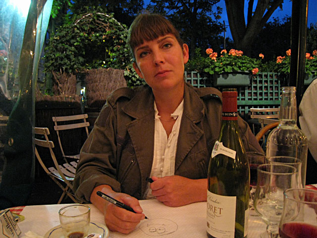 Sandrine n'aime toujours pas que je la prenne en photo