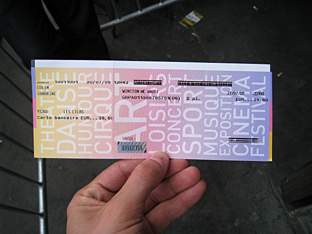 Nous allons voir un concert de Winston Mac Anuff