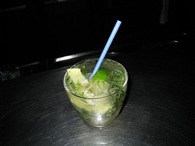 Je bois un mojito