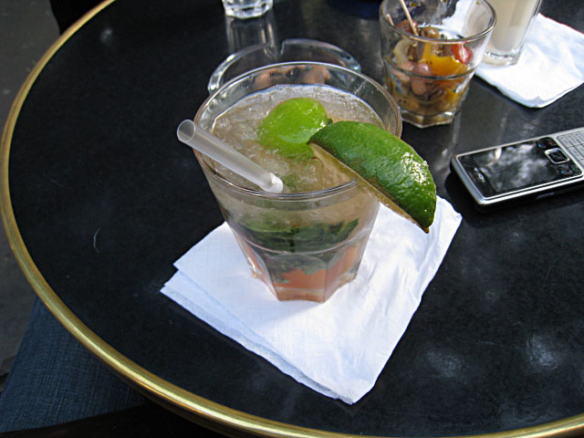 Je bois un mojito
