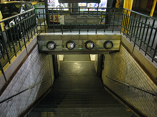 Nous prenons le métro