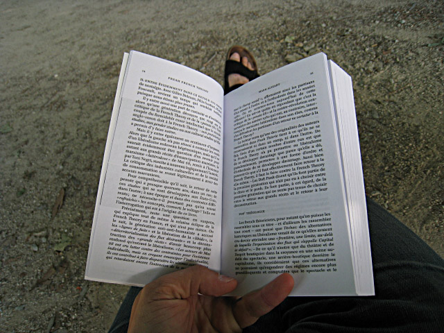 Je m'installe pour lire