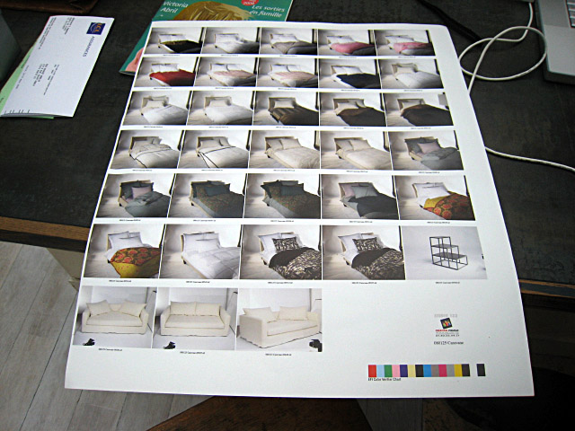 Amélie me montre les photos qu'elles ont faites pour le site de Caravane