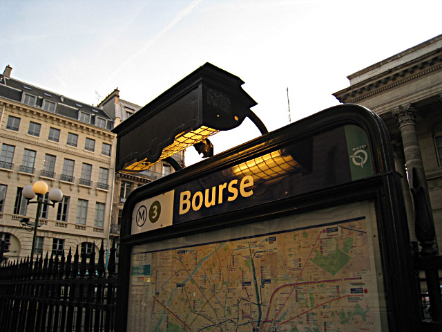J'arrive à la Bourse