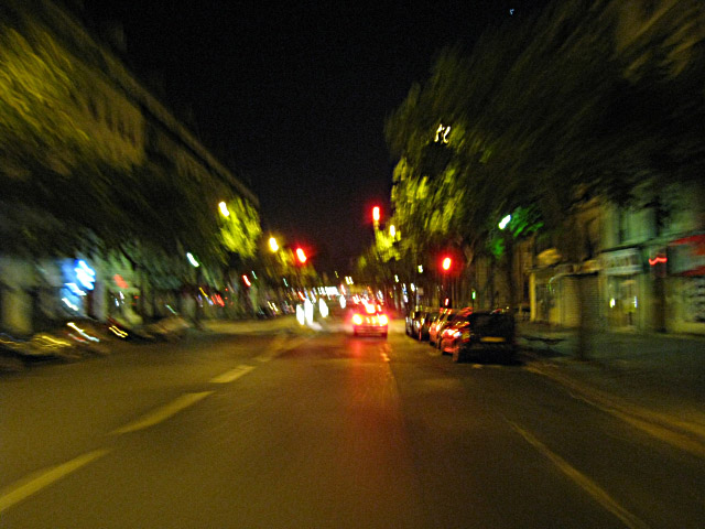 Elle finit par prendre un taxi. Je rentre en vélo