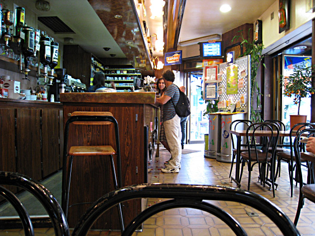 L'intérieur du bar