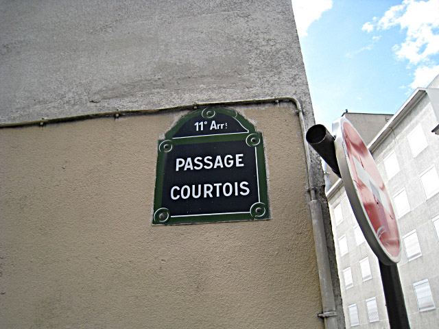 J'arrive au passage Courtois