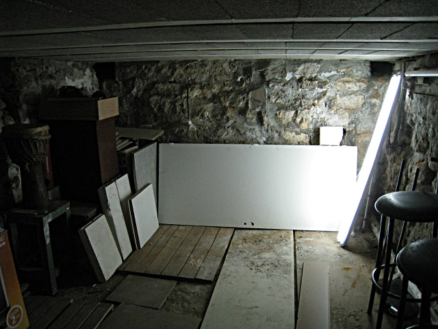 L'intérieur de la cave