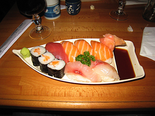 Je mange des sushis