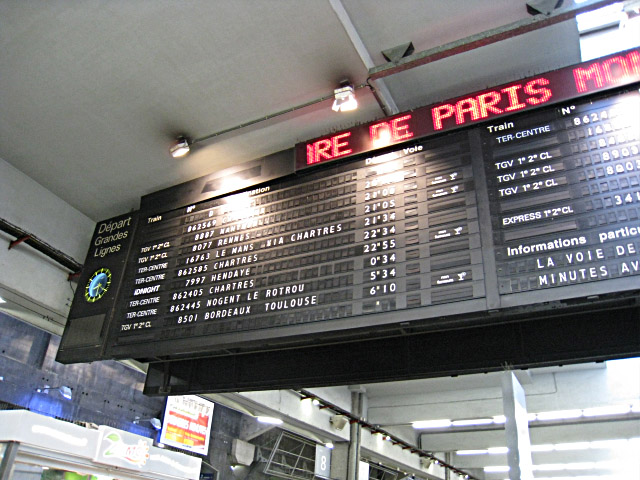 Je regarde le tableau d'affichage