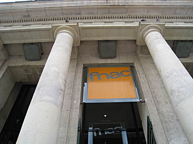 Nous allons à la Fnac