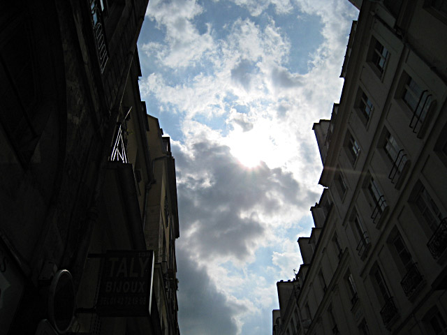 Je regarde le ciel