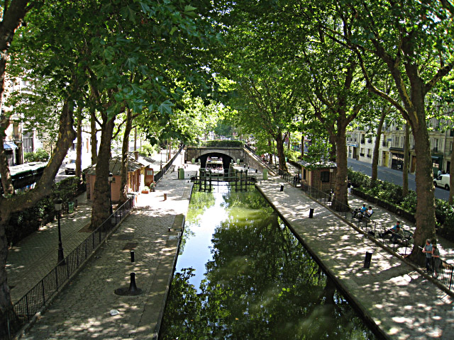 Nous passons par le canal