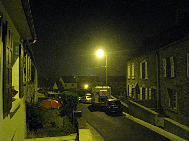 Je jette un oeil dehors