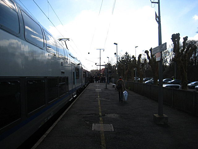 Nous descendons du train
