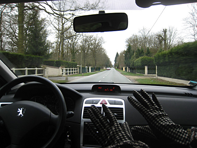 La voiture roule