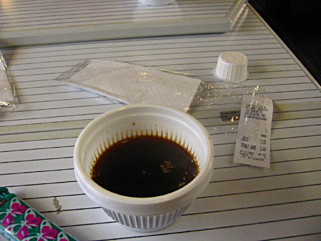 Je bois un café