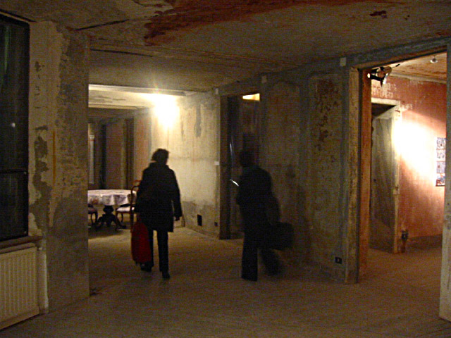 Nous entrons dans le centre