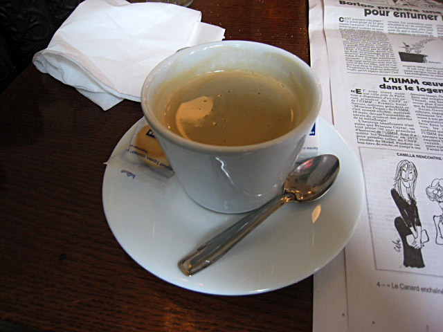 Je bois un café