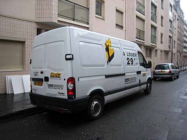 Nous retrouvons le camion