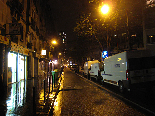 Nous retournons chez E B
