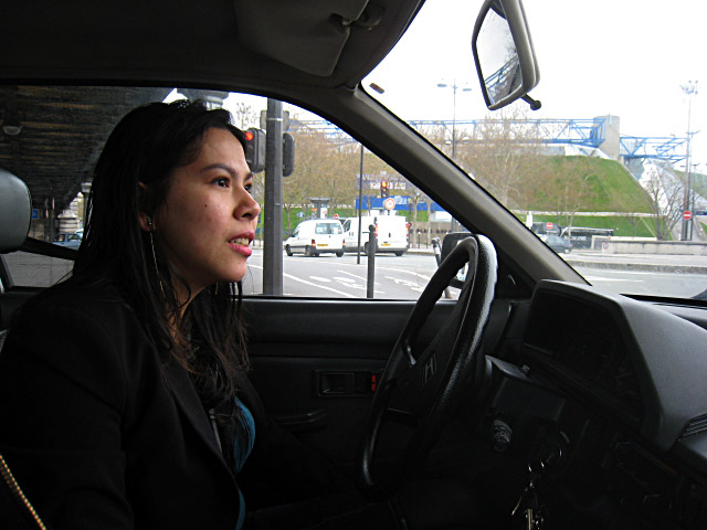 Vivan passe me prendre en voiture