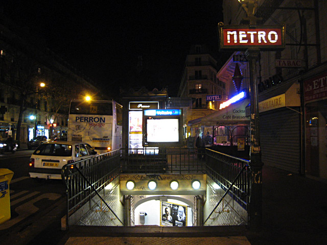 Nous prenons le métro