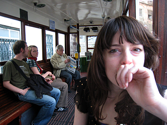 Nous attendons que le tramway démarre