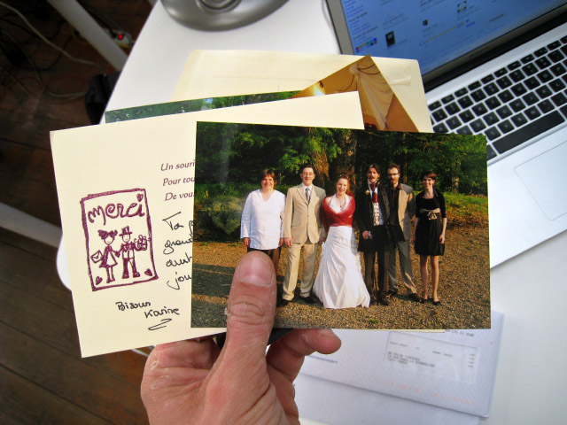 Des photos d'un mariage auquel je n'ai pas participé me sont adressées