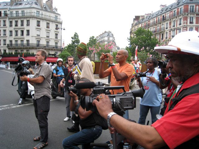 Des médias