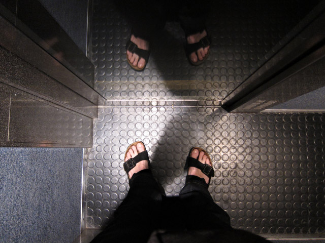 J'emprunte l'ascenseur