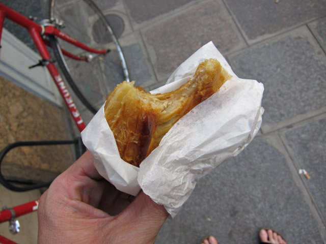J'achète un chausson aux pommes