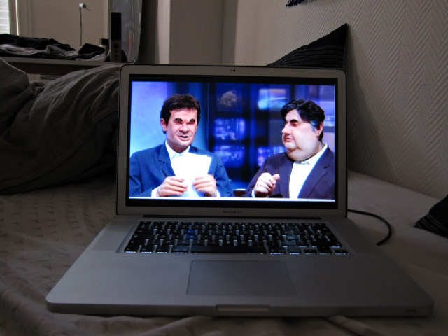Je regarde les guignols