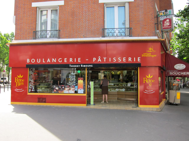 Je vais à la boulangerie