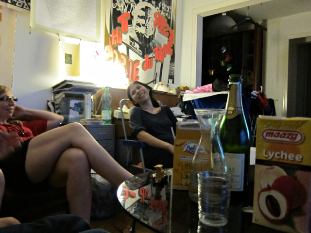 Vivan fait une visite surprise