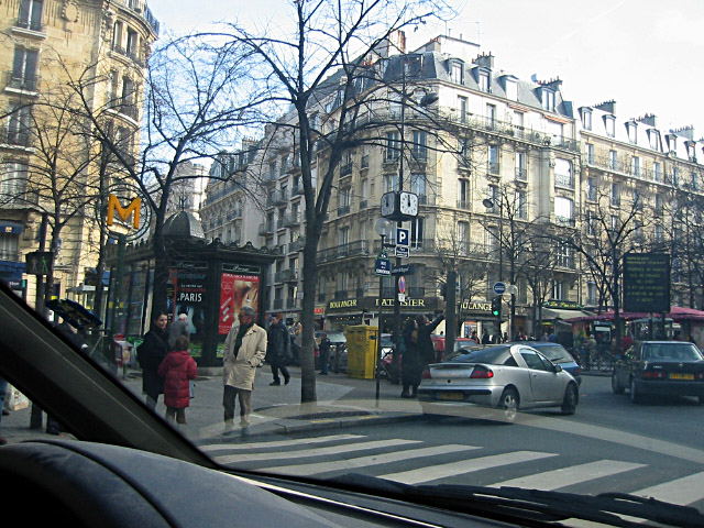Nous sommes dans Paris