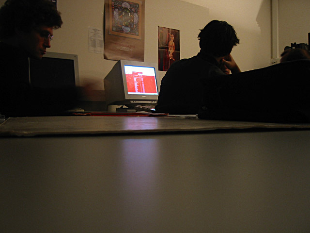 Nous avons une réunion sur le site Internet