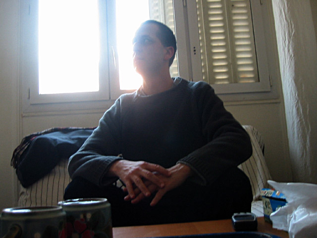 Dimanche matin. Edouard passe me prendre