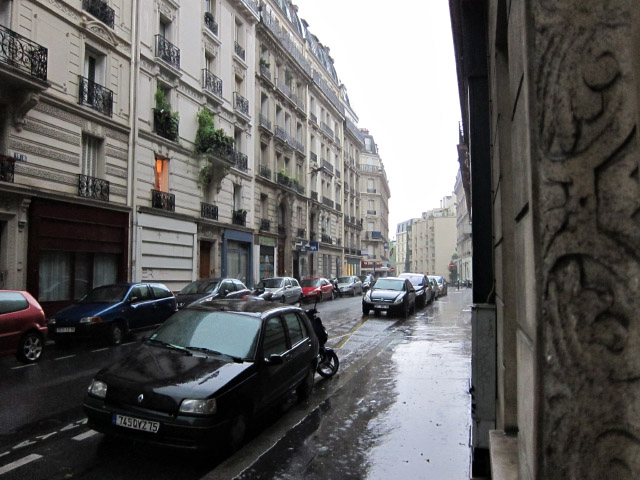 Je n'ai plus de café. Je sors