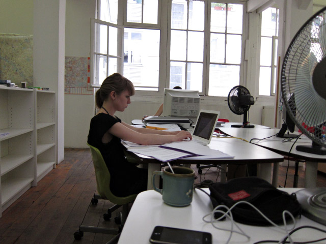 Aude occupe désormais le bureau laissé vacant par Amélie