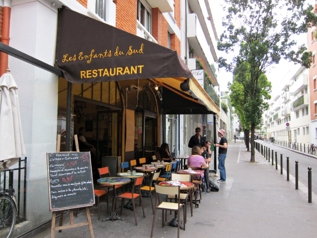Nous allons aux Enfants du sud