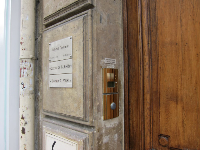 Je vais au cabinet de Ghislaine