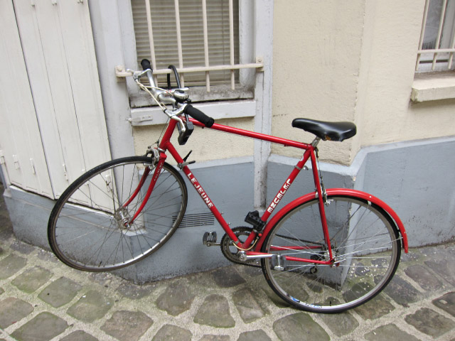 J'attache mon vélo