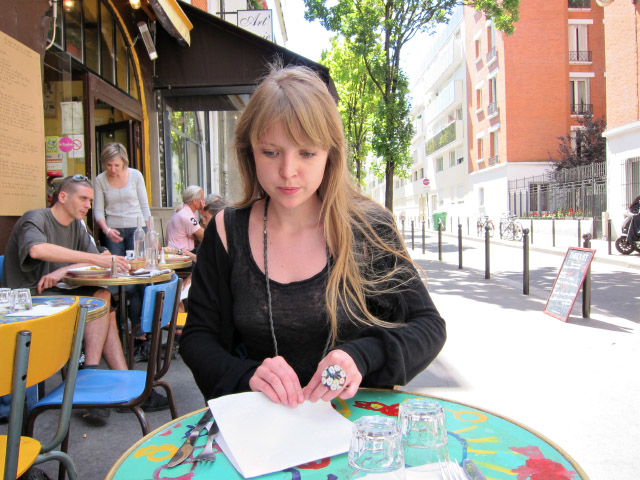 Je vais déjeuner avec Aude