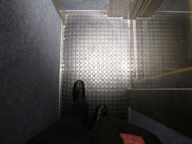 J'emprunte l'ascenseur