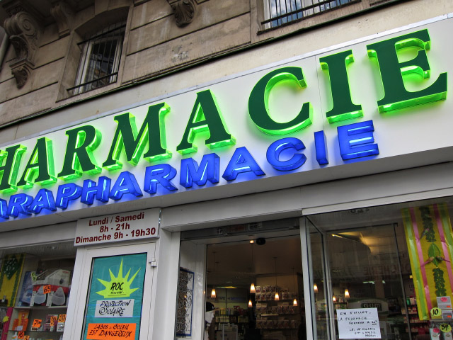 Je passe à la pharmacie